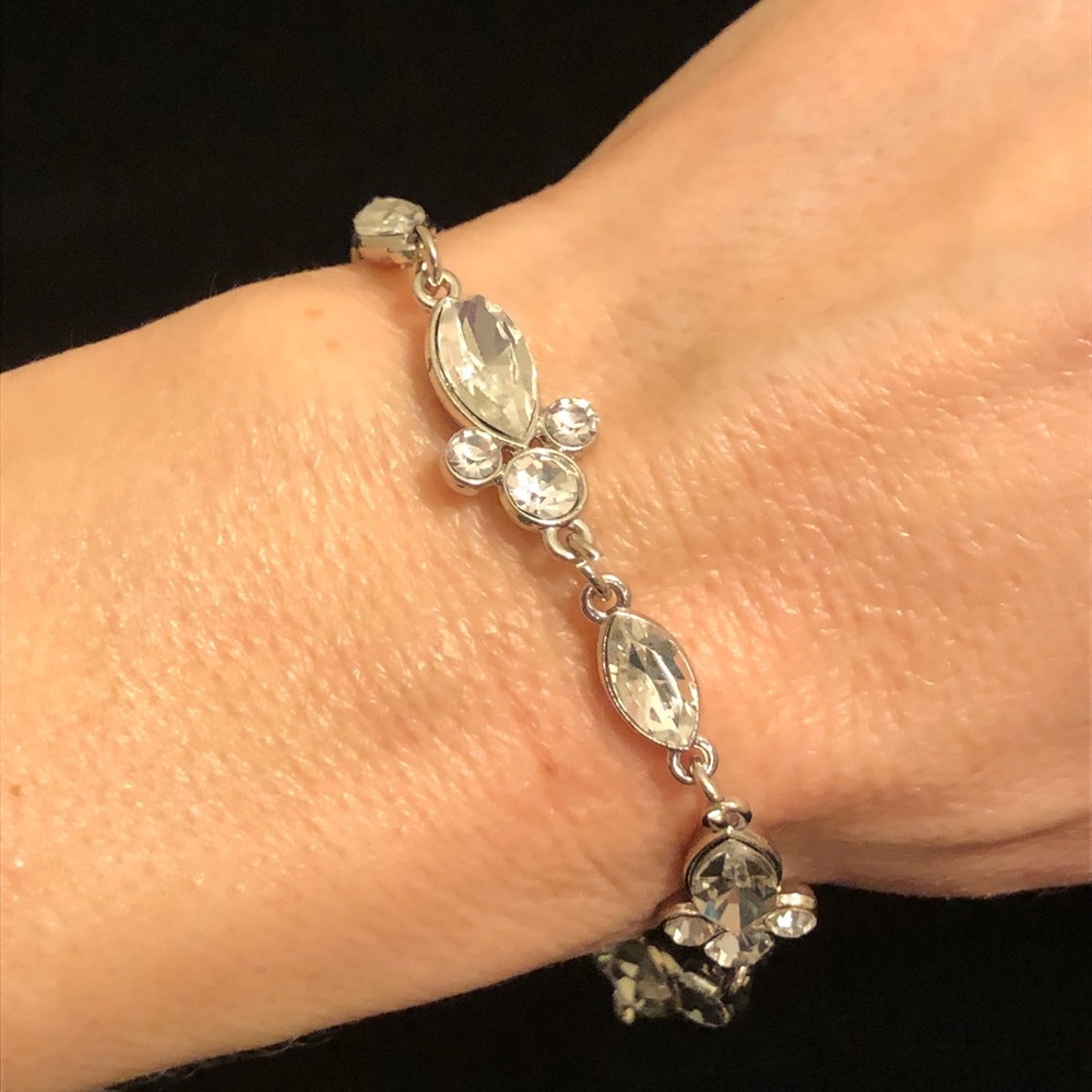 Silver Tone Rhinestone Faux Crystal Jewelry Bracelet